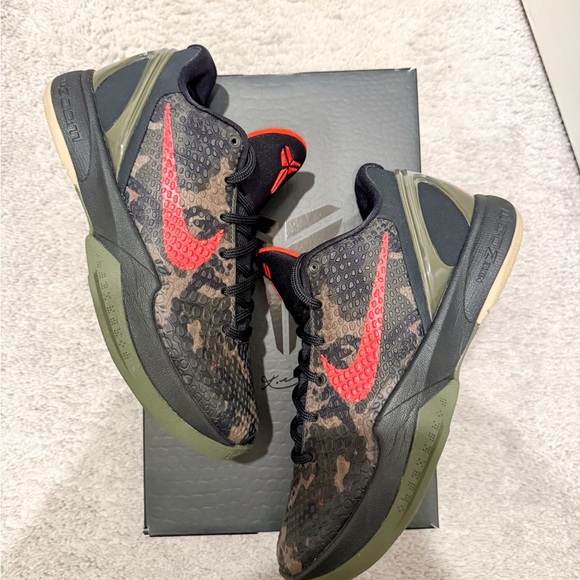Nike Men's Camouflage Athletic Shoes - Red and Green
